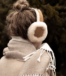 Lamsvacht Oorwarmers Camel