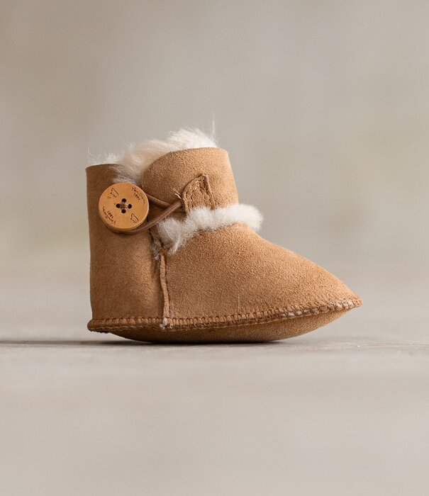 Van Buren sinds 1861 Schapenvacht babyslofjes -  Davin - Camel - 3 maten