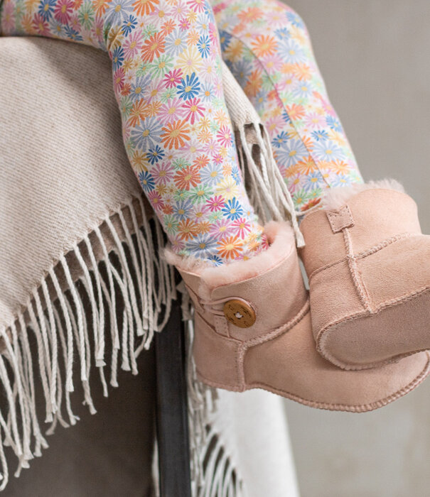 Van Buren sinds 1861 Lamsvacht kindersloffen Davin - Roze - 3 maten