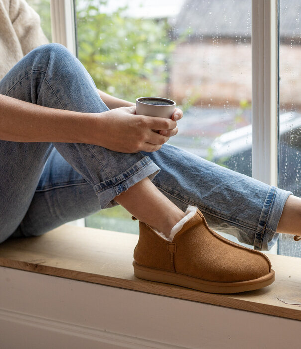 Van Buren sinds 1861 Lamsvacht Pantoffels Nooa Camel - Maat 37 t/m 49