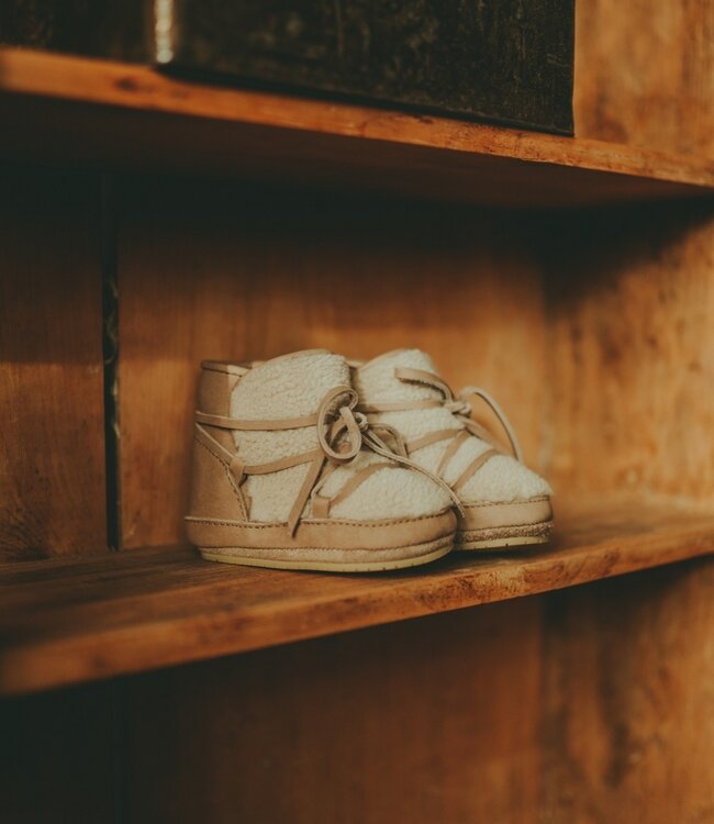 cassi booties truffle nubuck