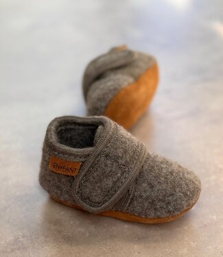 Enfant Enfant baby wool slippers walnut