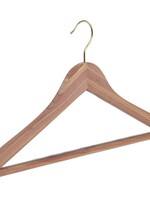 Cintre blouse / chemise (plat) bois cèdre brut avec crochet doré, encoches et barre antidérapant