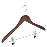 Cintre blouse / chemise (galbé) bois hêtre teinté noyer avec pinces antidérapantes Cintre blouse / chemise (galbé) bois hêtre teinté noyer avec pinces antidérapantes