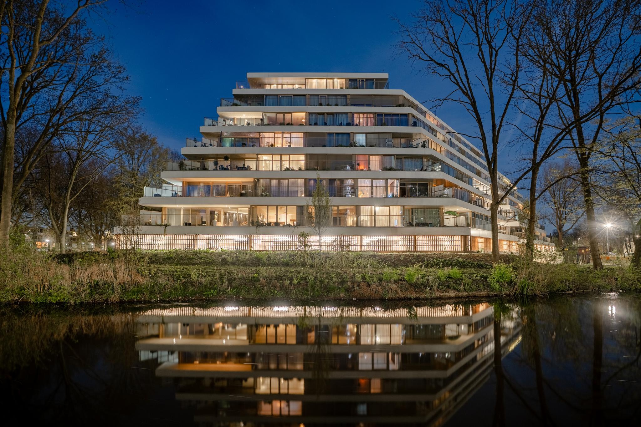 Nancy Zeelenbergsingel 22, Rotterdam € 1.249.000,- k.k.