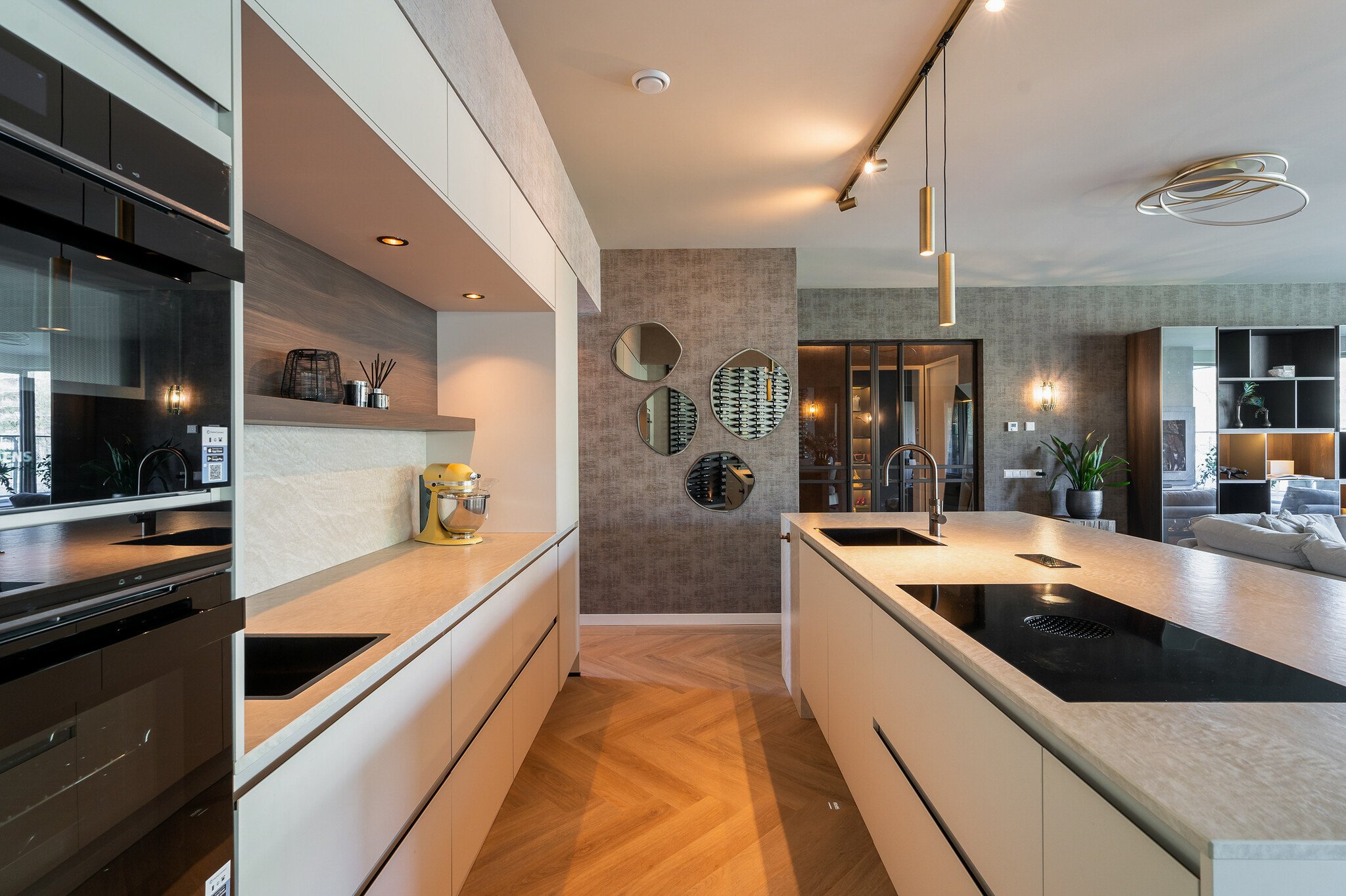 Nancy Zeelenbergsingel 22, Rotterdam € 1.249.000,- k.k.