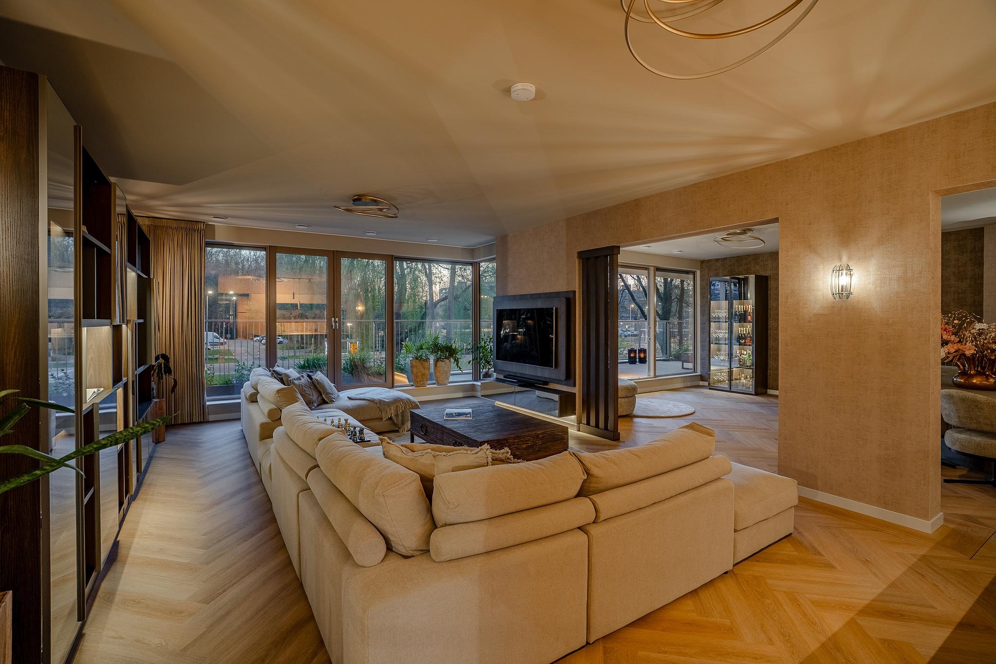 Nancy Zeelenbergsingel 22, Rotterdam € 1.249.000,- k.k.