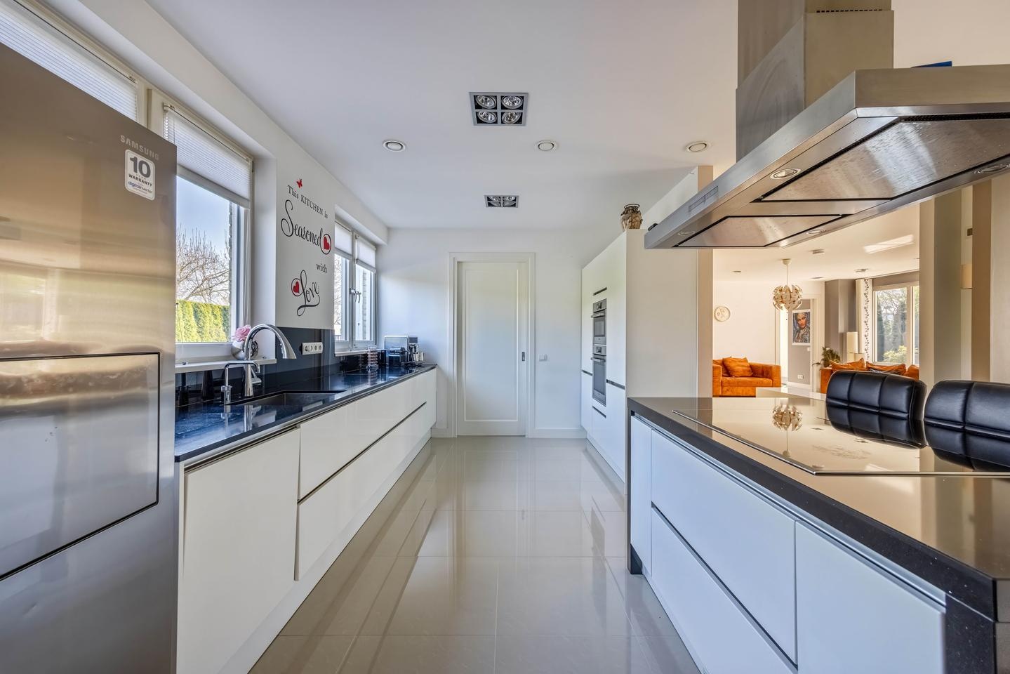 Stamerbos 16, Almere €1.895.000 k.k.