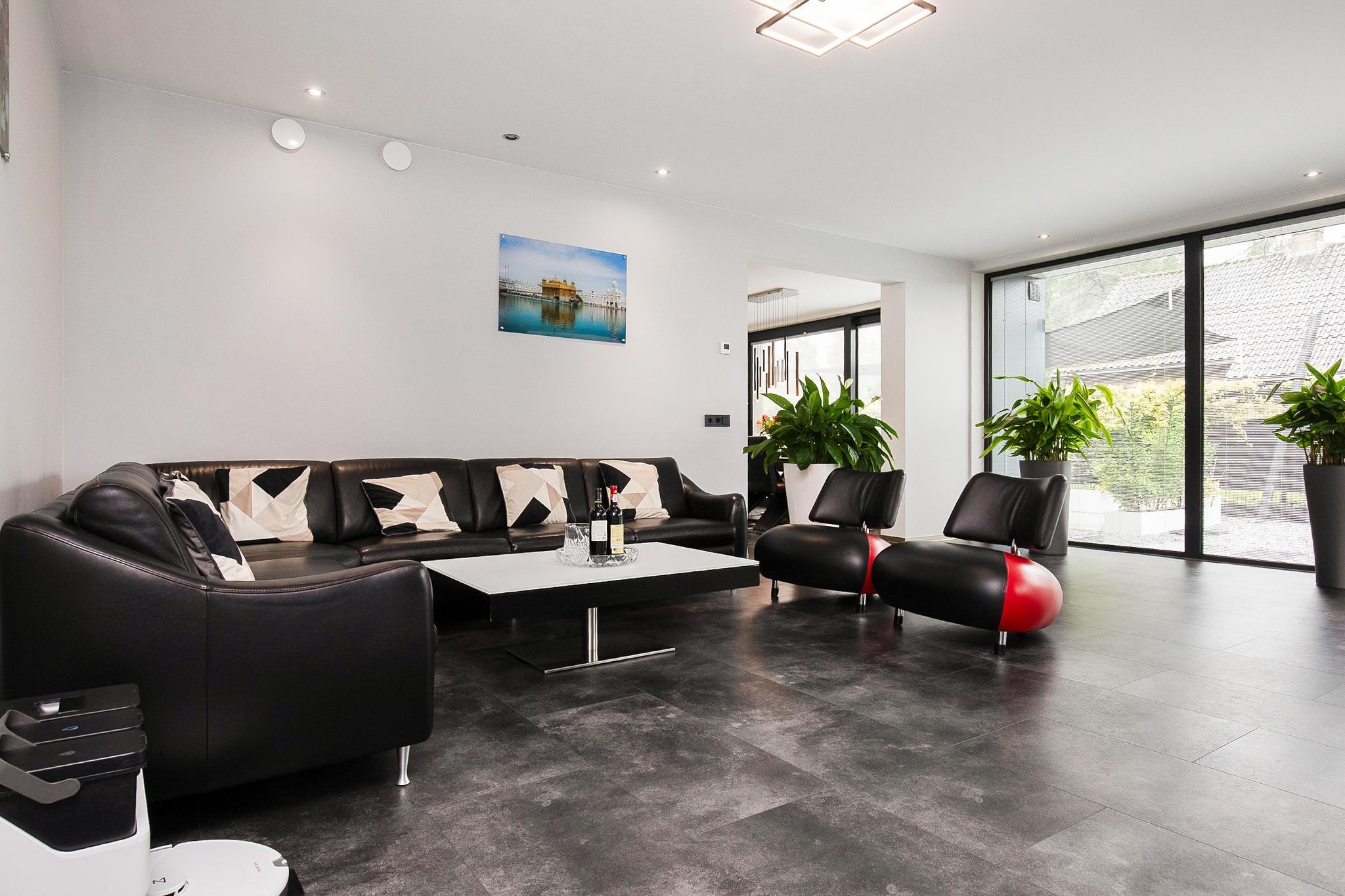 Spieringweg 1099A, Zwaanshoek €1.650.000 k.k.