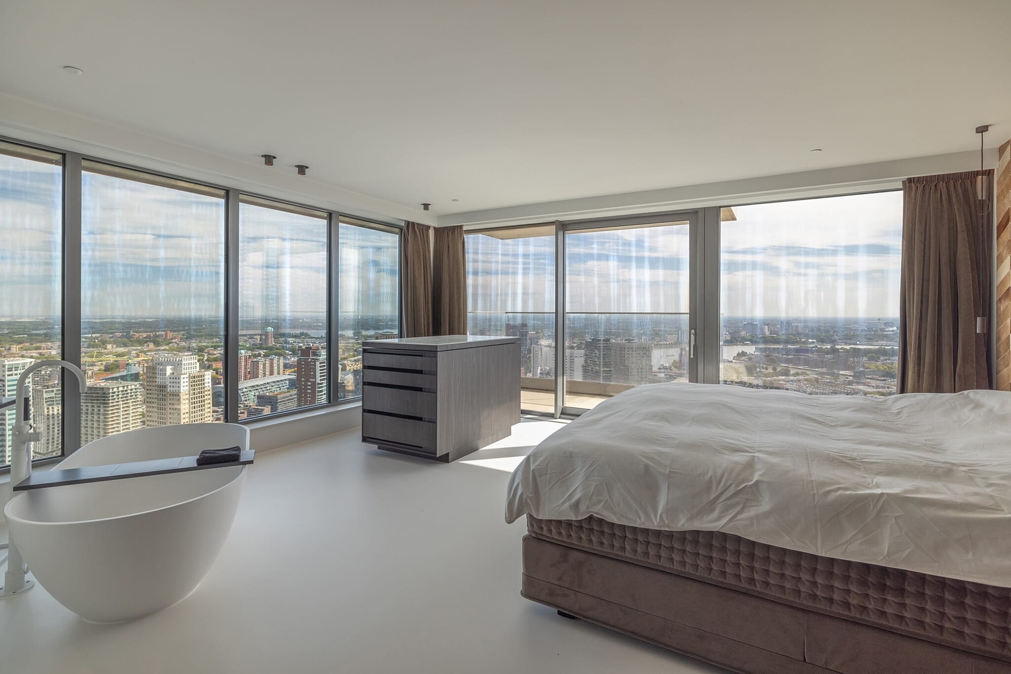 Baan 64-C, Rotterdam €2.150.000 k.k