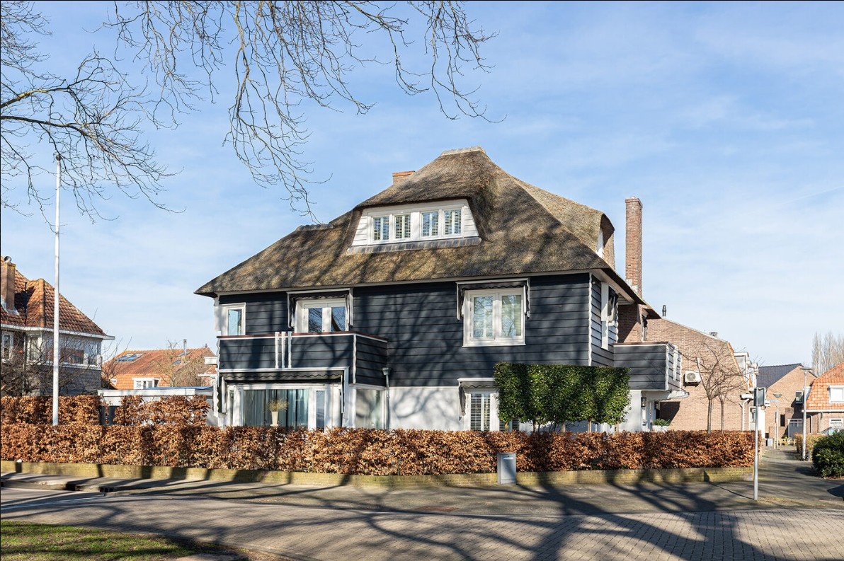 Albrechtplein 43, Sliedrecht €1.875.000 k.k.