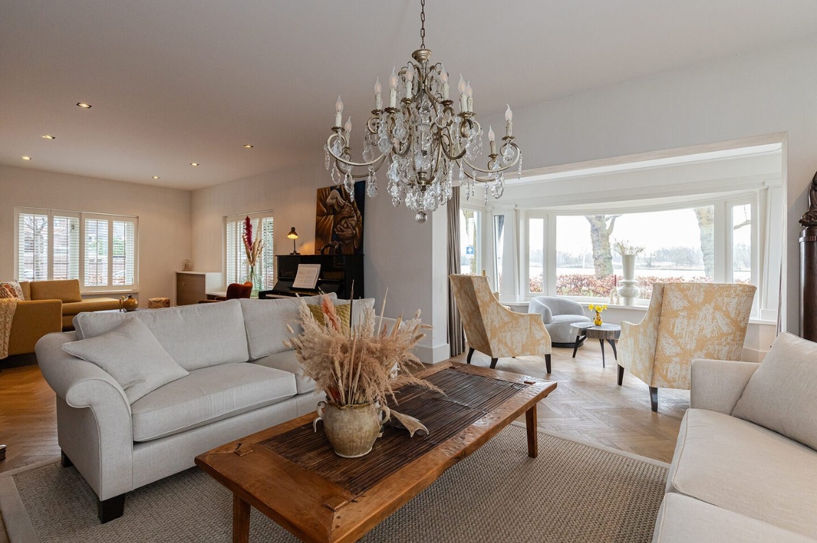Albrechtplein 43, Sliedrecht €1.875.000 k.k.