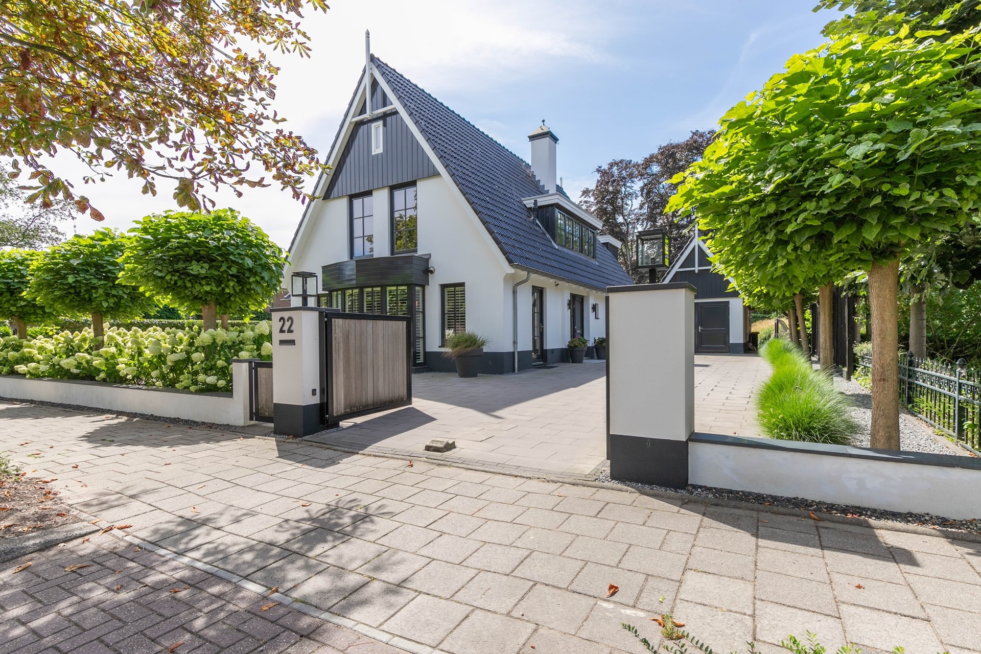 Kerkweg 22, Aalsmeer €1.850.000 k.k.