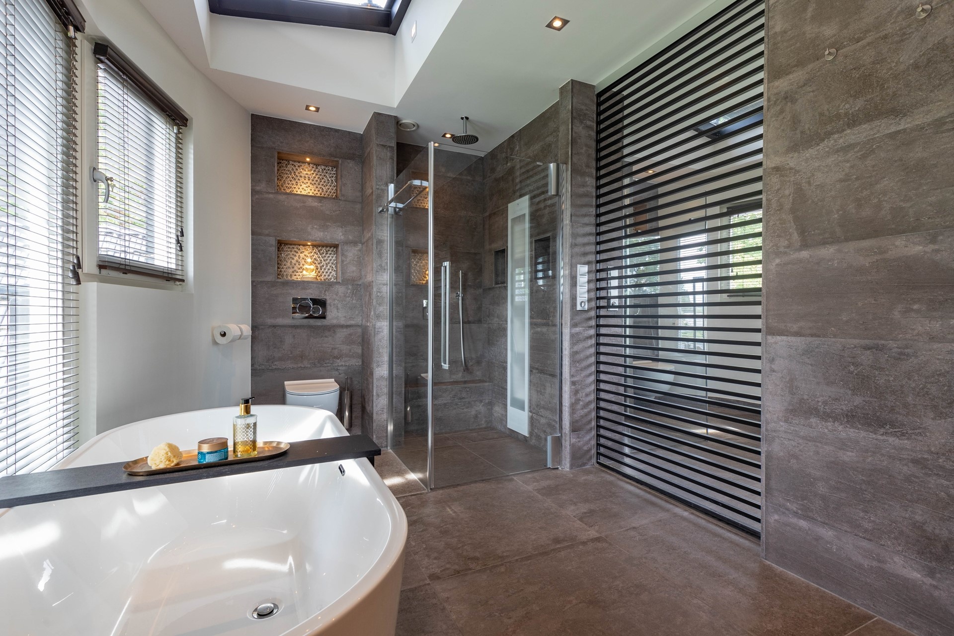 Kerkweg 22, Aalsmeer €1.850.000 k.k.