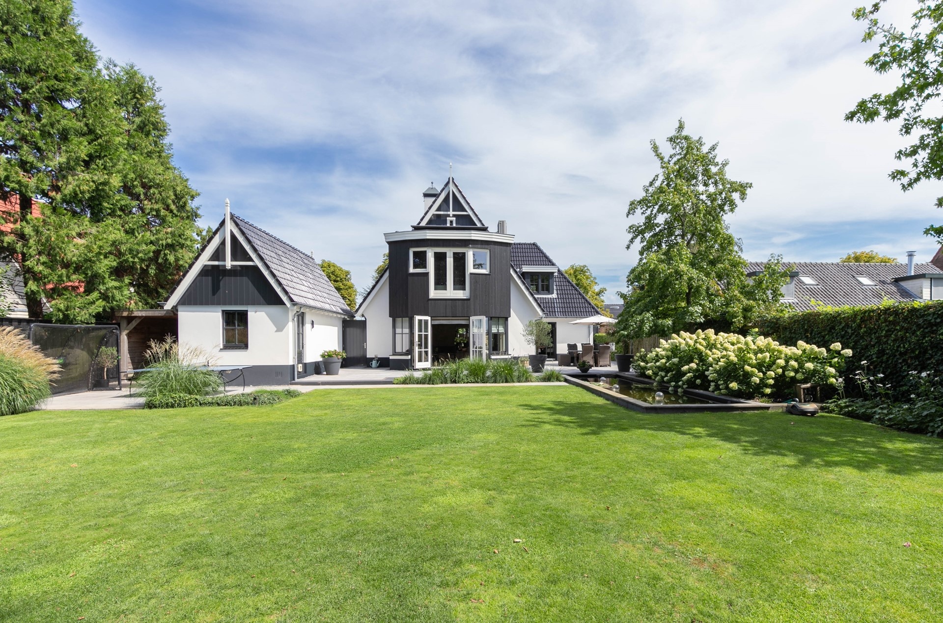 Kerkweg 22, Aalsmeer €1.850.000 k.k.