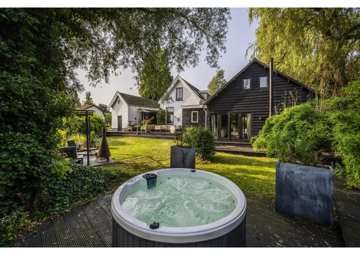 Amsterdamsestraatweg 81, Naarden €1.195.000 k.k.