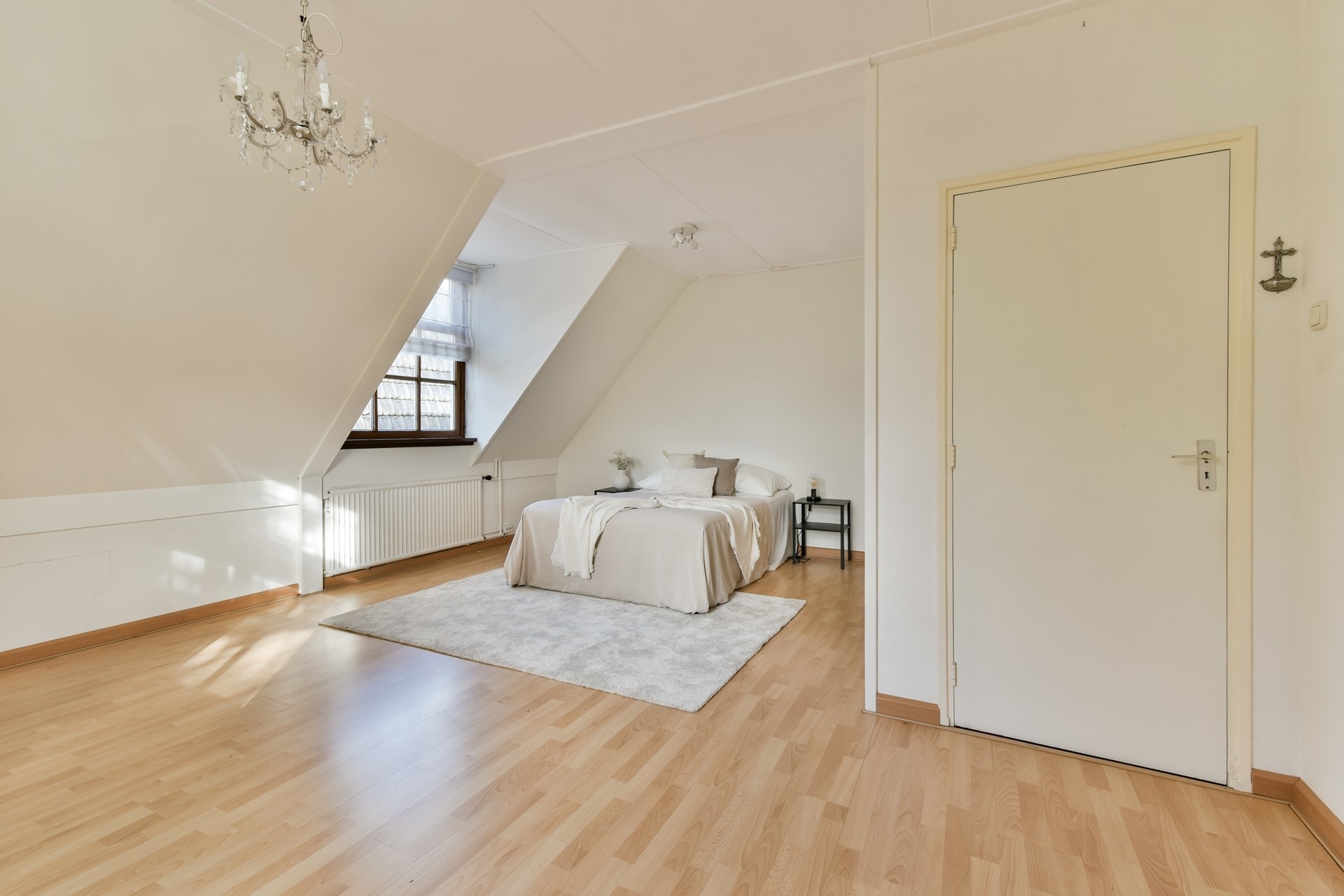 Noordeinde 175, Roelofarendsveen €1.000.000 k.k.