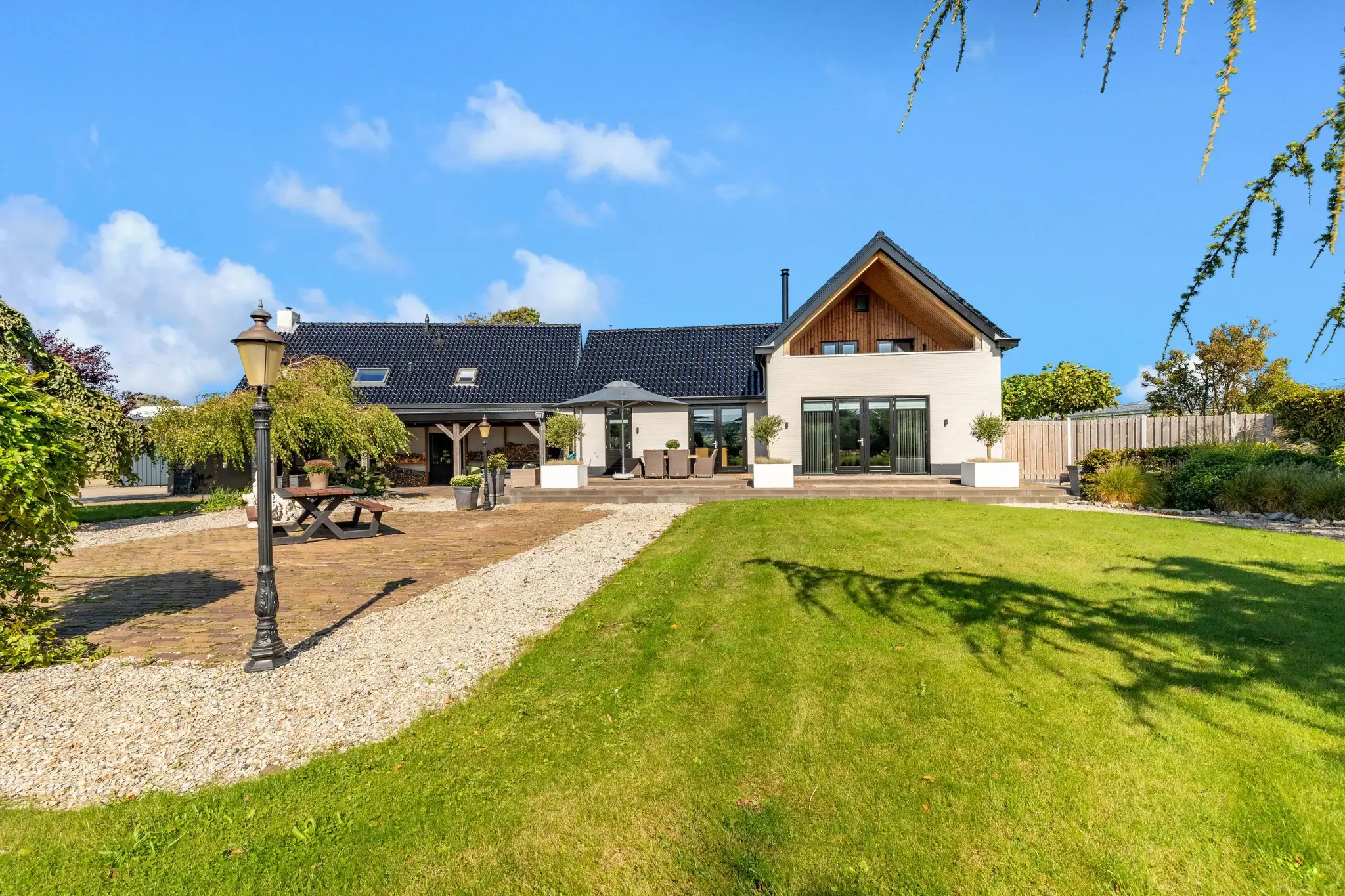 Luttik Cie 37, Heemskerk €2.100.000 k.k.