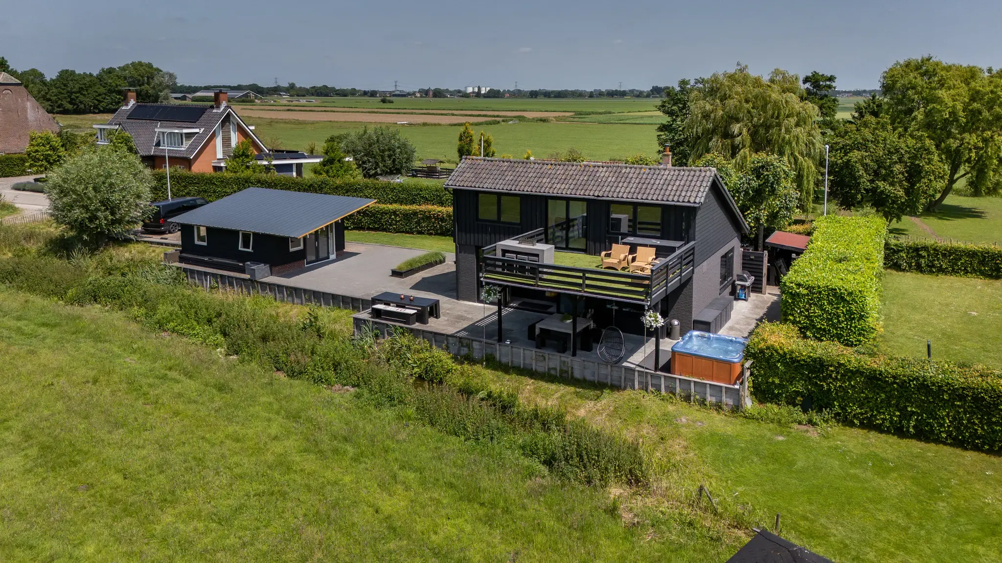 Zwanegatsedijk 4 A, Maasdam €1.125.000 k.k.