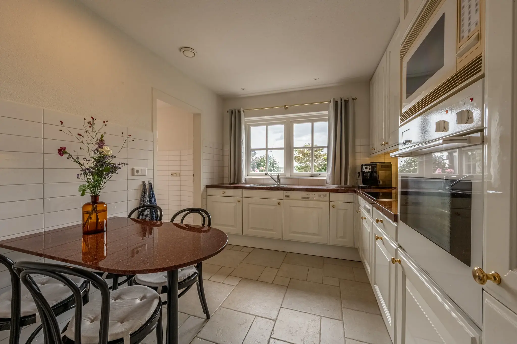 Buitenlanden 2, Heinenoord €1.150.000 k.k.