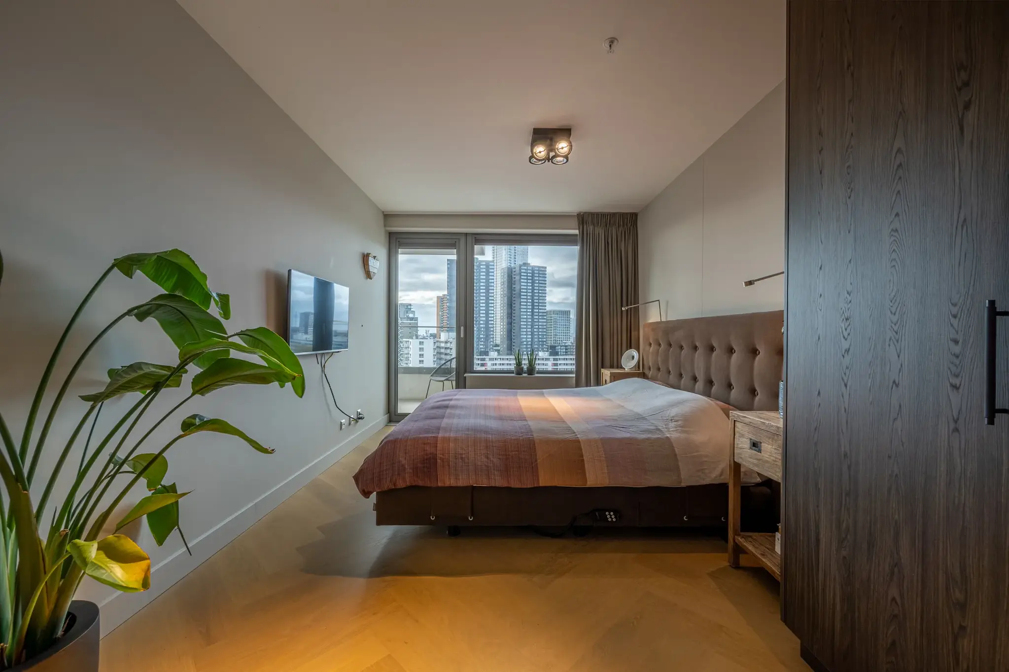 Baan 48 M, Rotterdam €1.250.000 k.k.