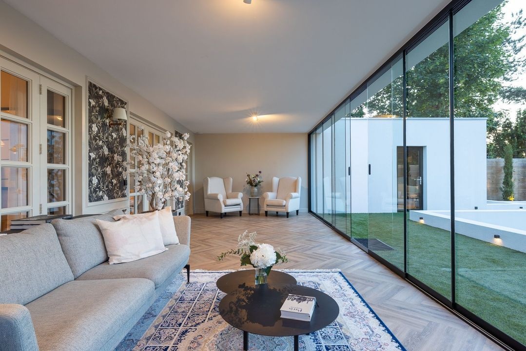 Raadhuislaan 22, Mijnsheerenland €1.995.000 k.k.