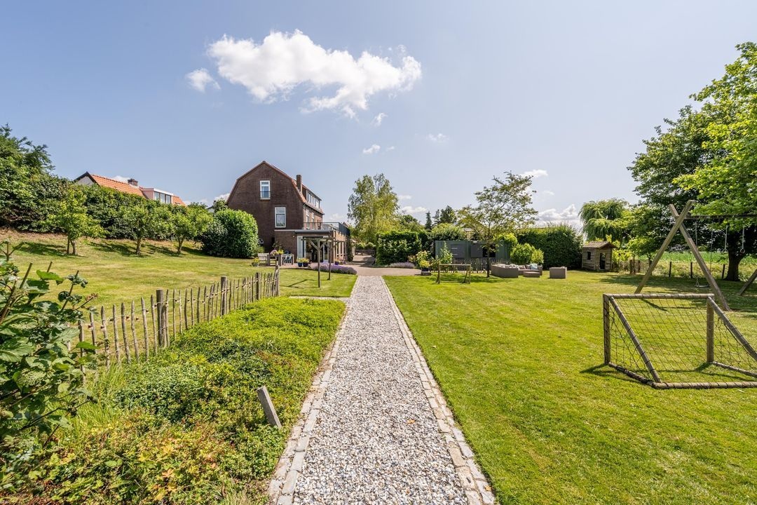 Goidschalxoordsedijk 51, Heinenoord €1.150.000 k.k.