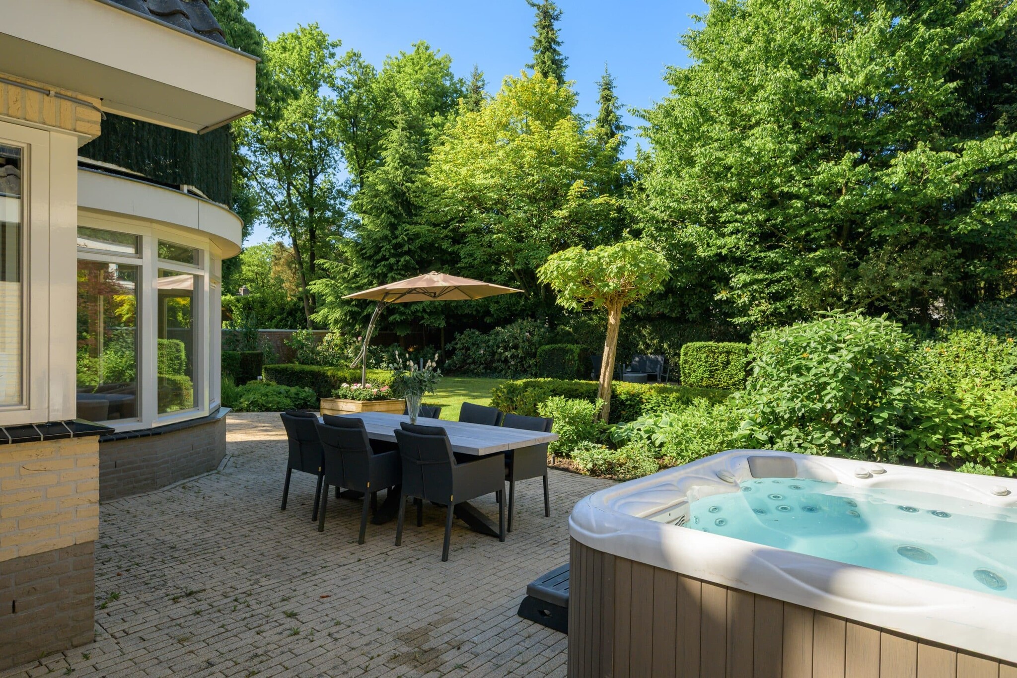 Landkaartje 5, Rijen €1.695.000 k.k.