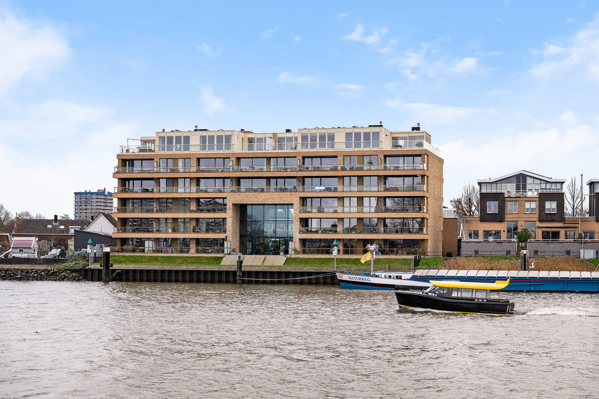 Veerdam 11, Krimpen aan den IJssel €1.435.000 k.k.