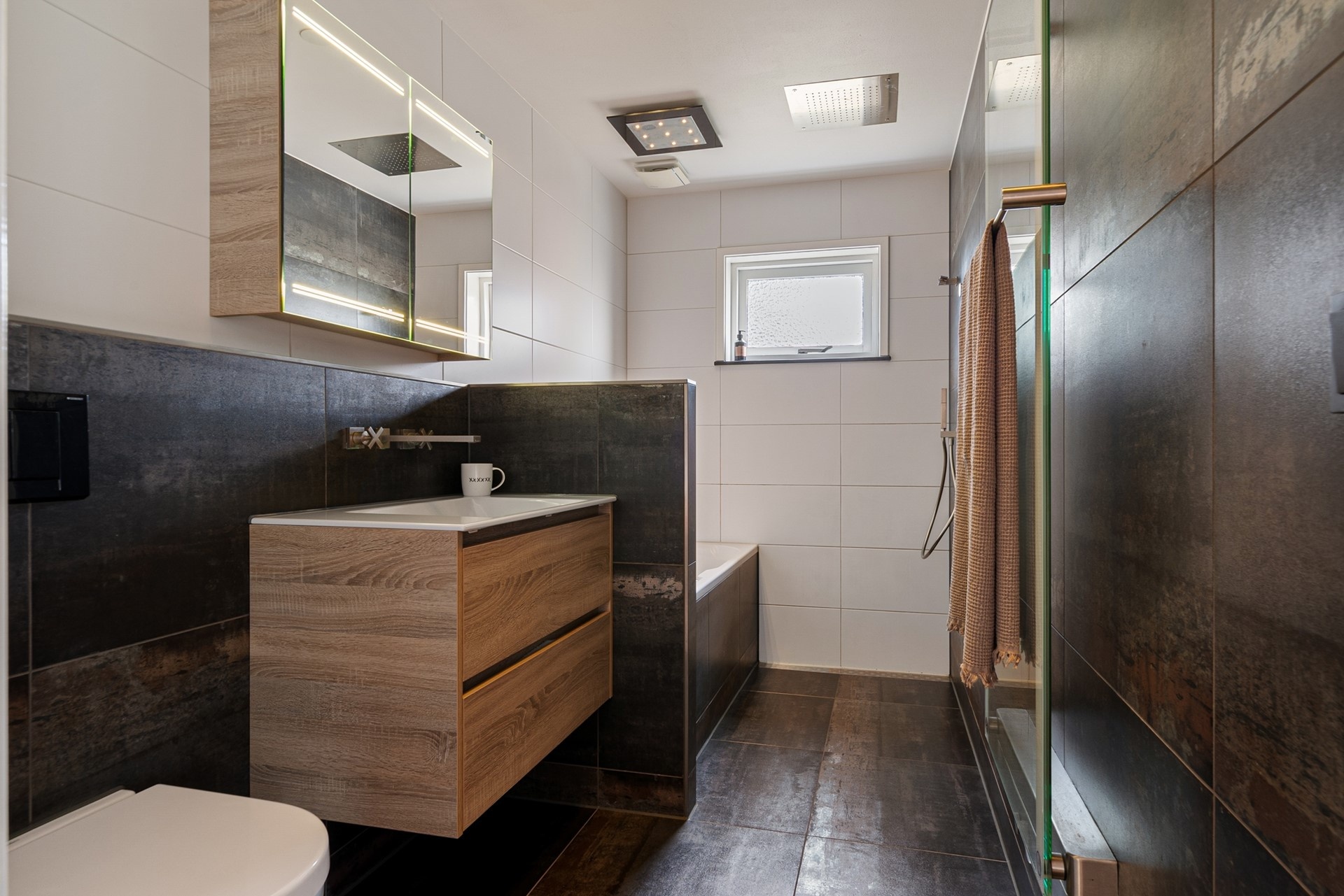 Dorpsweg 39, Schellinkhout €1.150.000 k.k.