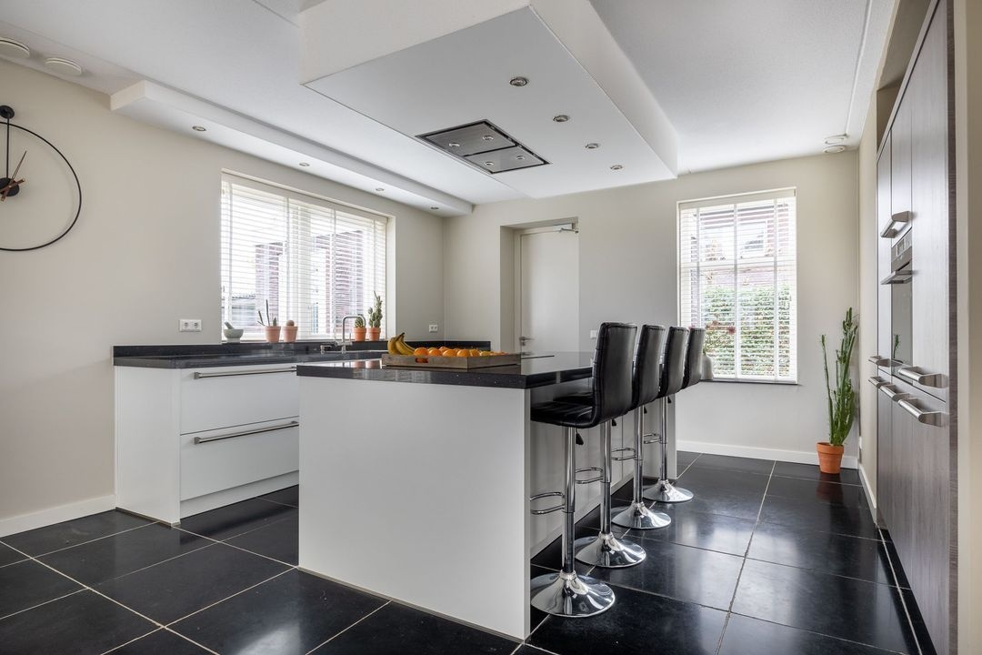 Johannes Kolfstraat 6, Westmaas €1.250.000 k.k.