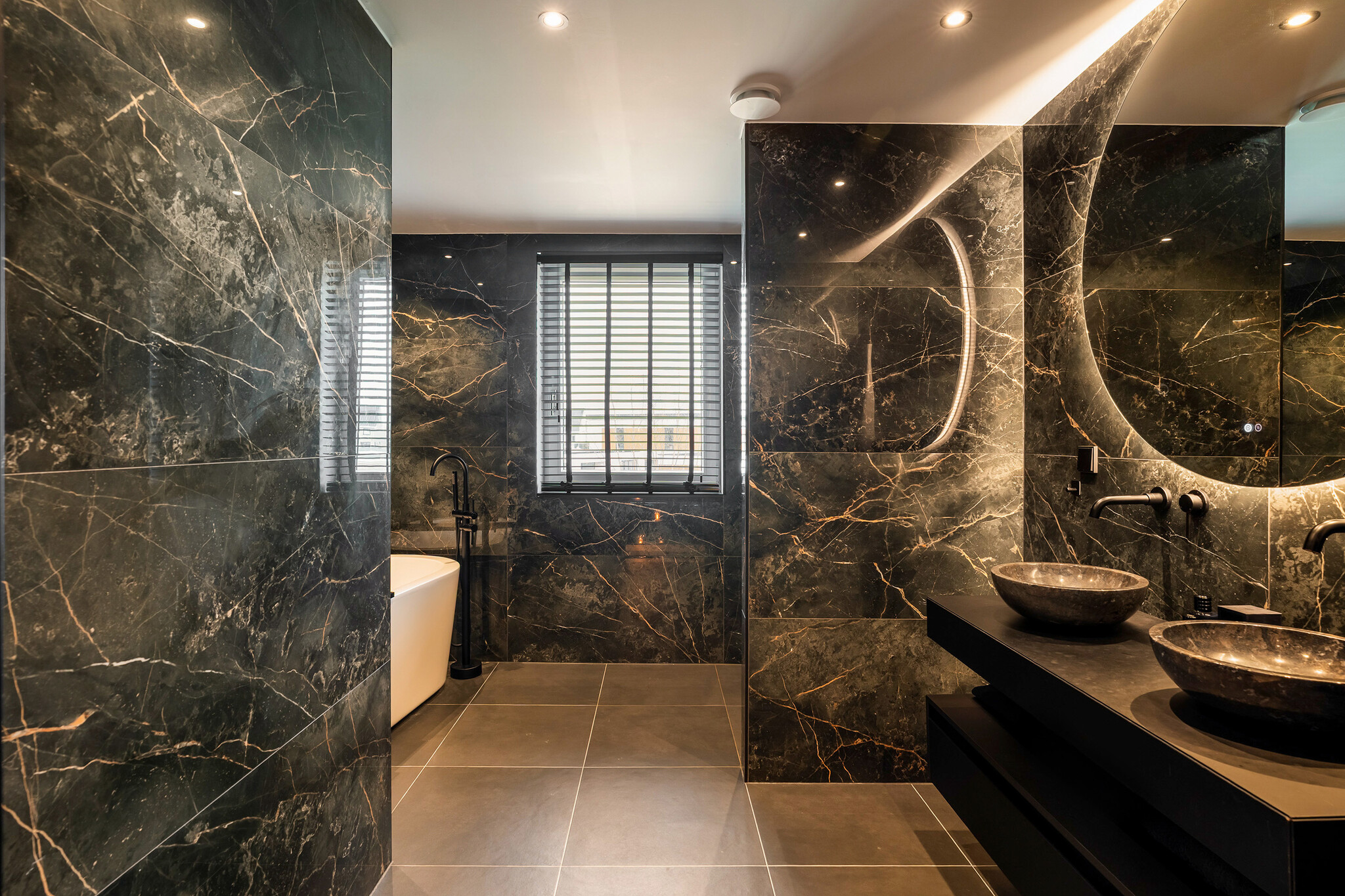 Paltrokmolen 3 A, Numansdorp €1.495.000 k.k.