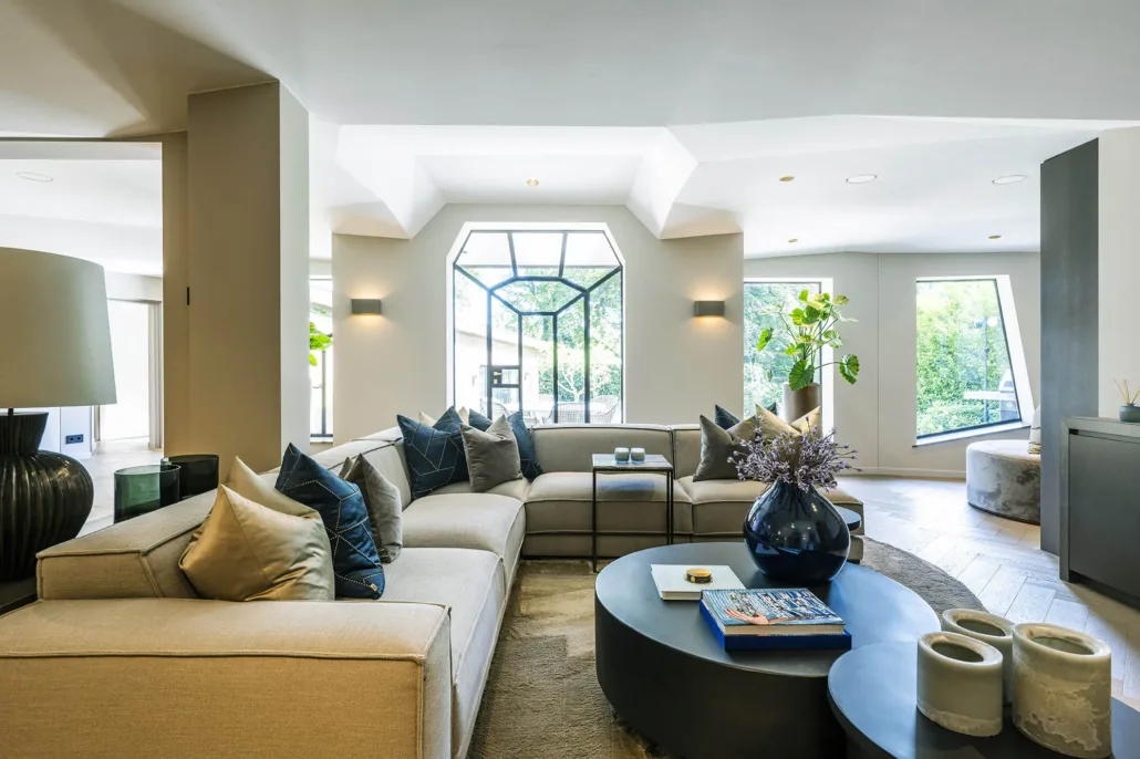 Raboes 21, Laren €4.495.000 k.k.