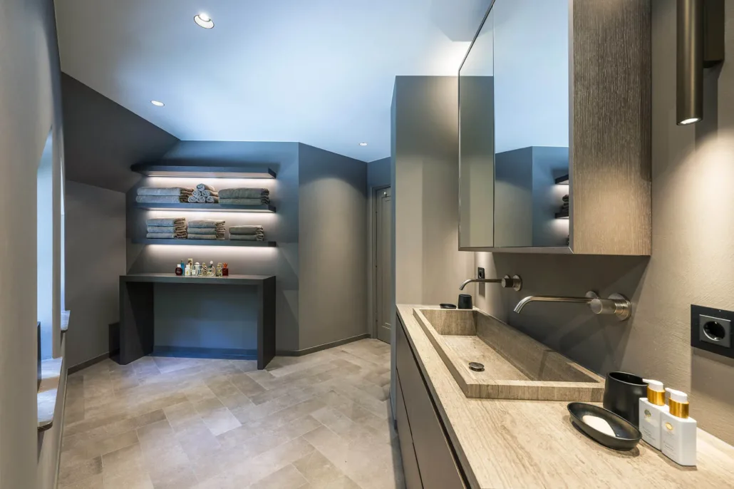 Raboes 21, Laren €4.495.000 k.k.