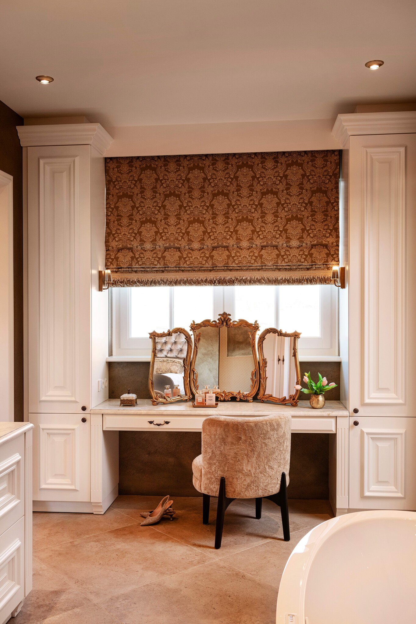 Elegante kaptafel op maat in klassieke stijl