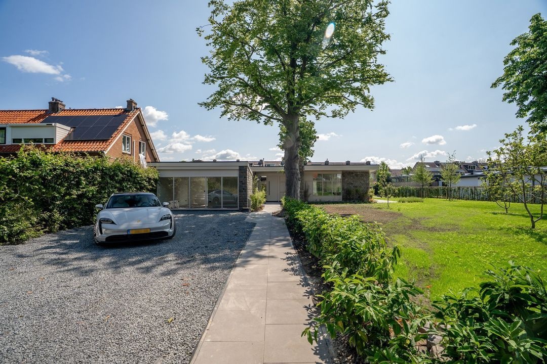 Bakkersdijk 15, Barendrecht €1.395.000 k.k.