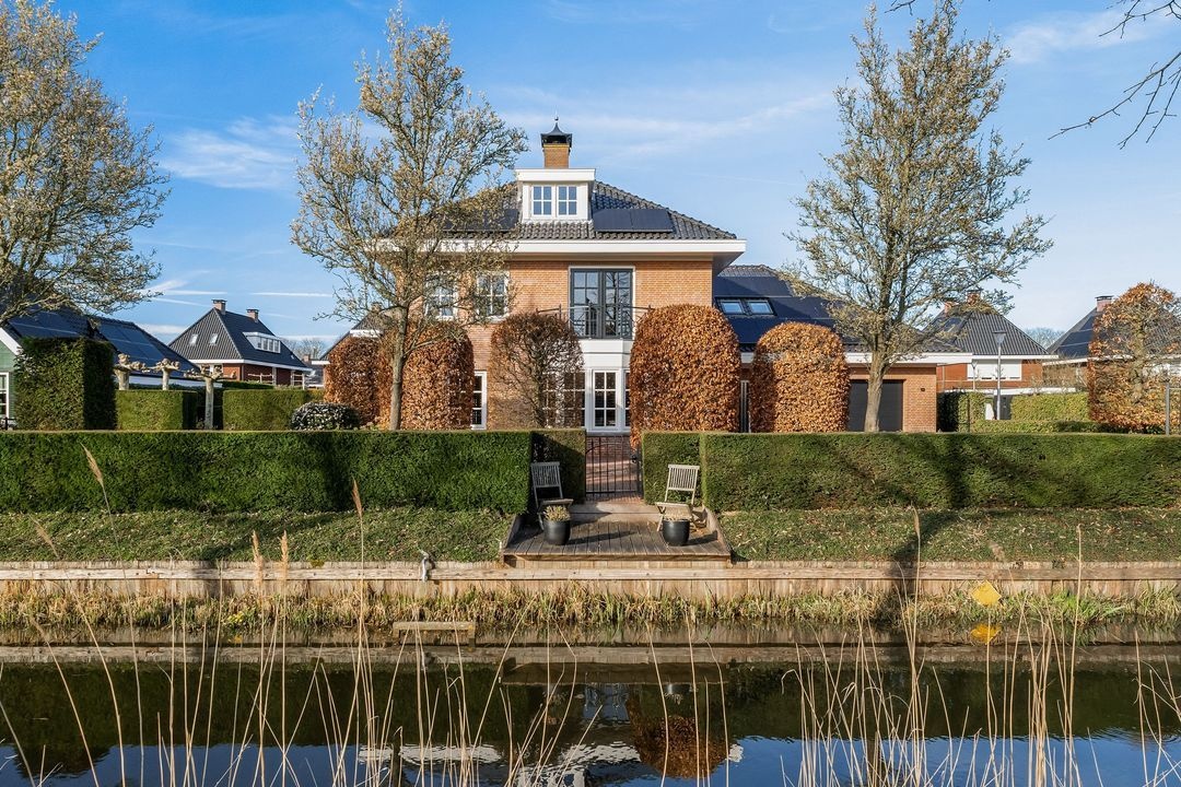 Kloosring 10, Oud-Beijerland €2.950.000 k.k.