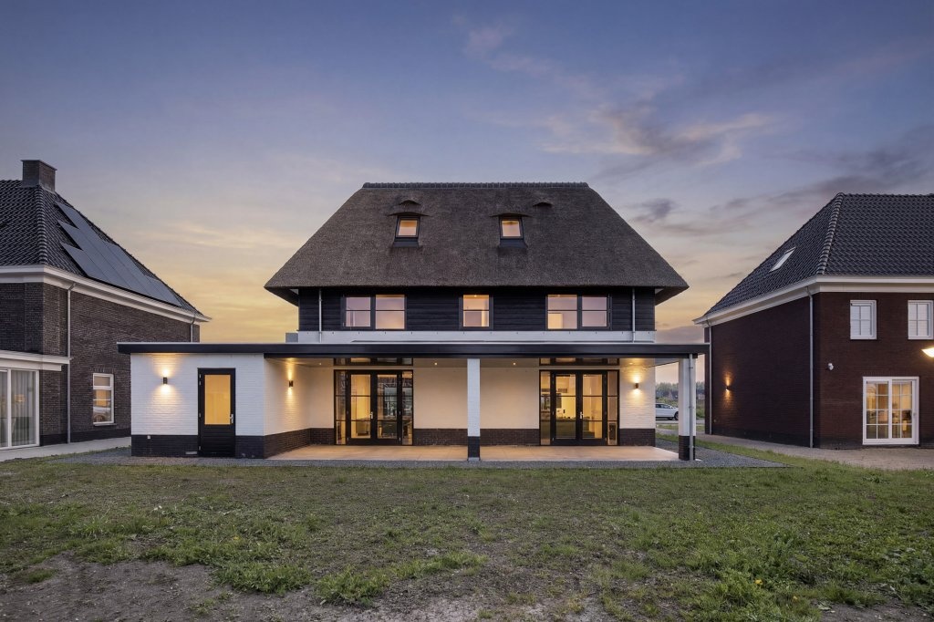 Matkoplaan 7, Almere €1.575.000 k.k.