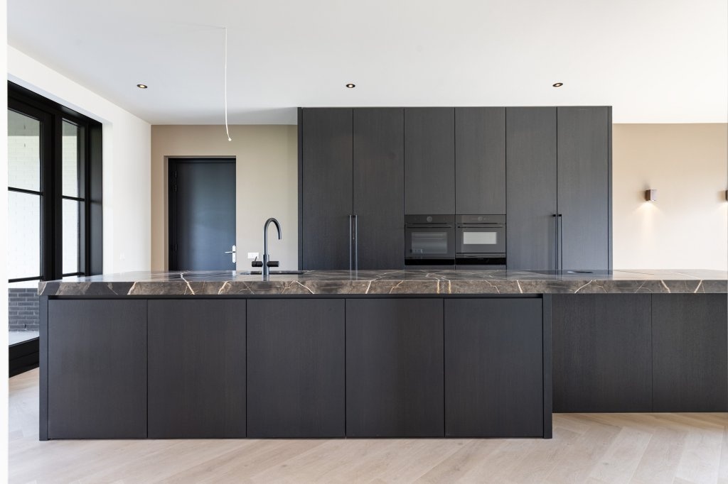 Matkoplaan 7, Almere €1.575.000 k.k.