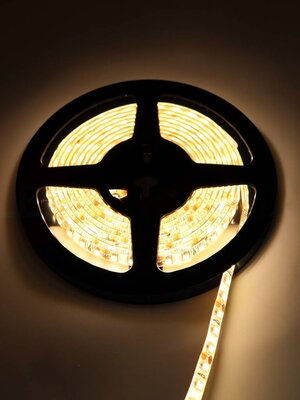 LED Strip Warm Wit 2,5 Meter 120 LED 12 Volt - Ultra