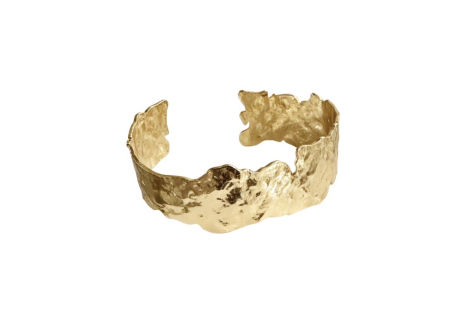 armband - wide hammered organic bangle - verguld
