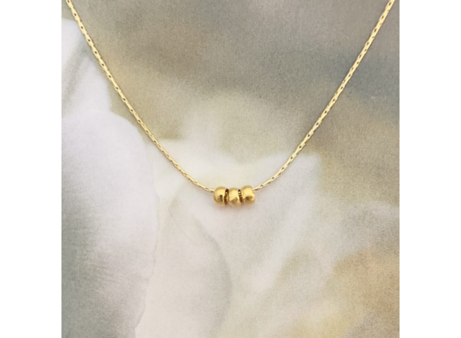 halsketting - 3 golden pearls - verguld