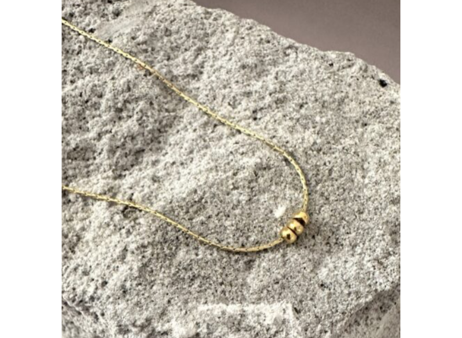 halsketting - 3 golden pearls - verguld