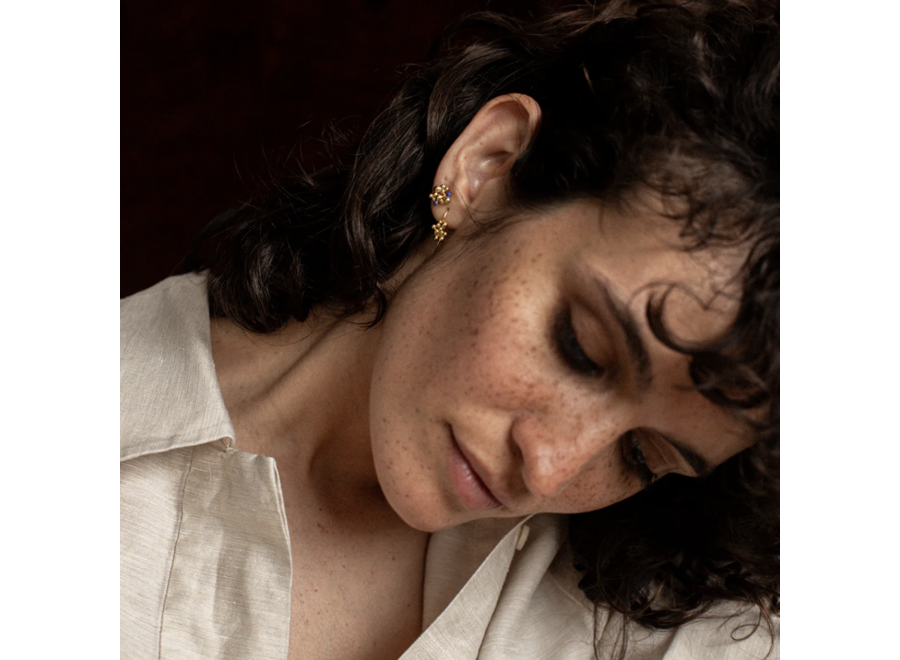 oorstekers - puces deia - verguld