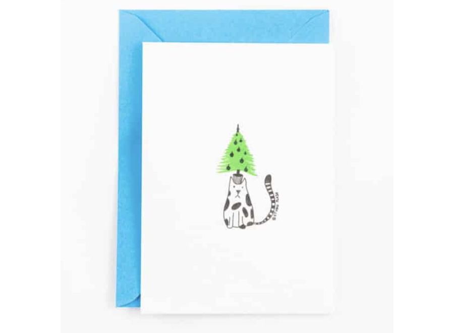 wenskaart - cat with christmas tree on its head