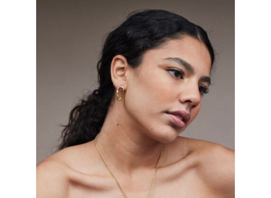 oorstekers - oval organic hammered - verguld