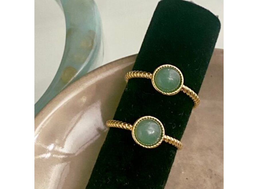 ring - twisted gemstone groen - verguld