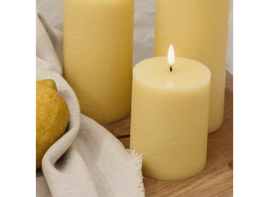 led-kaars - pilaar - 7,8cm x 20cm - wheat yellow