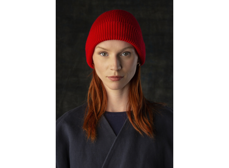 wolvis - beanie - poppy