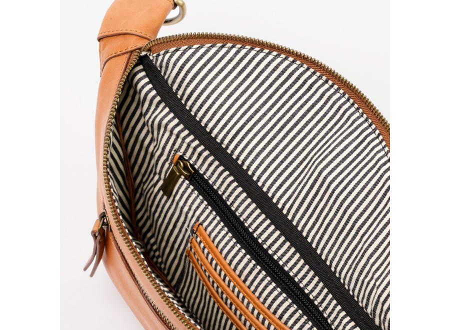 drew bumbag - wild oak leather